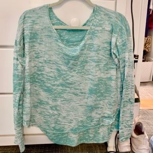 Long-sleeved camouflage pattern shirt